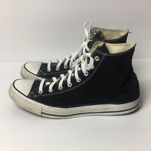 Women Converse Chuck Taylor Shoes size 8